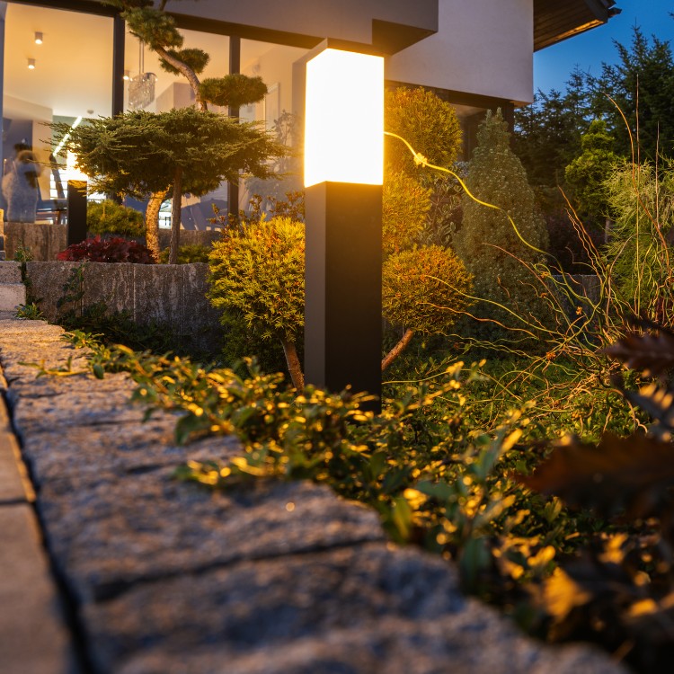 Outdoor Lighting in Omaha, Nebraska Outdoor Lighting in Omaha, Nebraska